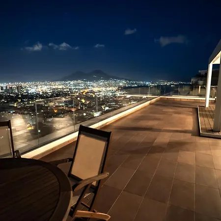 Terrazza Manu - Loft Suspended Over The City-vomero * Neapel