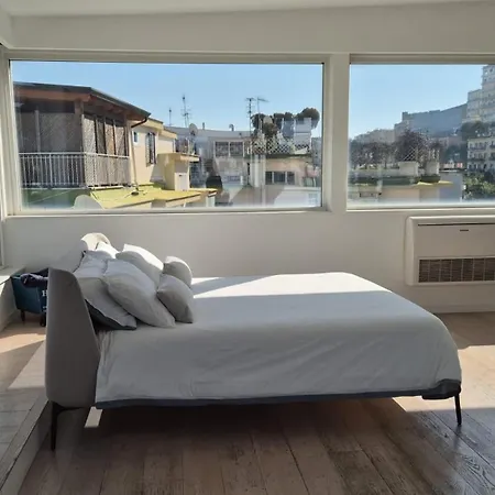 Terrazza Manu - Loft Suspended Over The City-vomero * Neapel