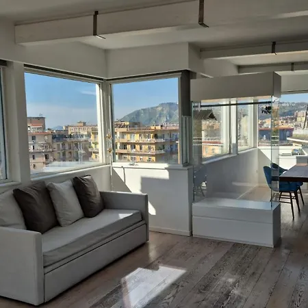 Terrazza Manu - Loft Suspended Over The City-vomero Lägenhet *