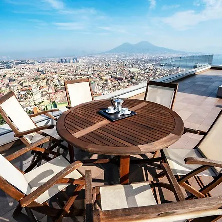 Terrazza Manu - Loft Suspended Over The City-vomero Lägenhet